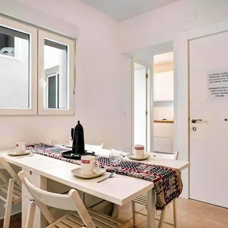 Apartamento Luna 3 - Solo Familias O Parejas -55m2 - No Grupos *